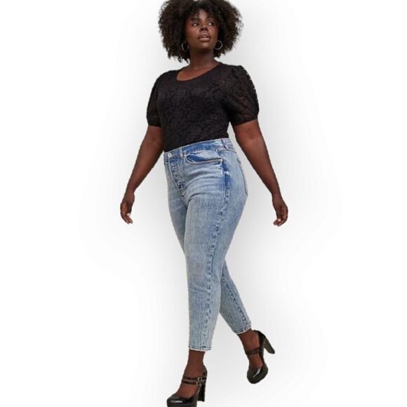 🌼4/$30 Torrid Sheer Lace Crew Neck Puff Sleeve Black Top - Picture 9 of 9